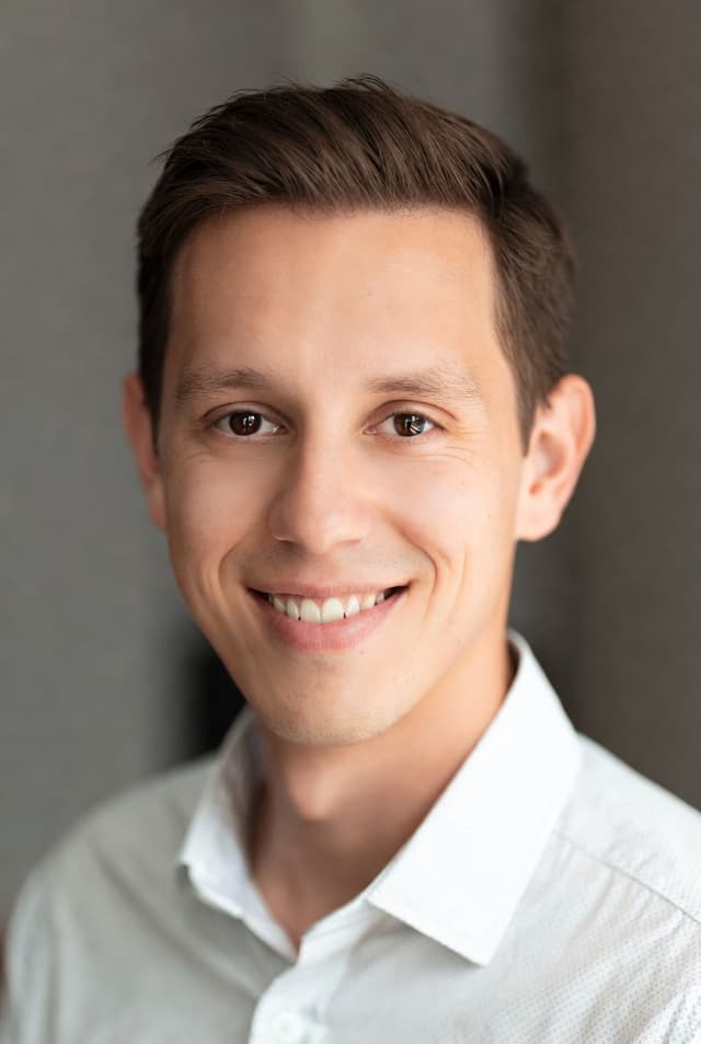 Lucas Bakker β AI Customer Service & Support Lead (NL/EN)